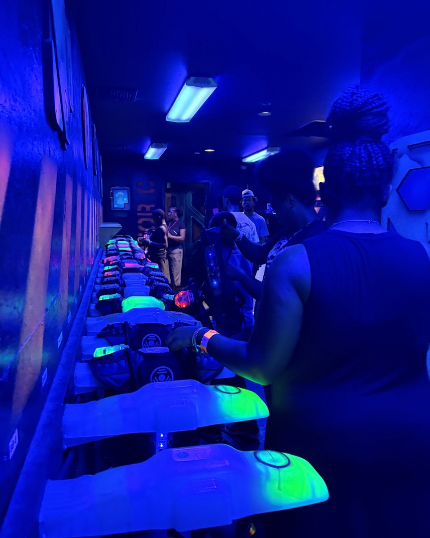 ECCommunities's tweet image. As part of #NationalSummerLearningWeek, our young residents headed to the Sport Center Complex in Shelton for a day of laser tag, mini golf, arcade fun, and movement! 🎯⛳️🕹️

We’re committed to ensuring every child has a summer full of learning, creativity, and connection.