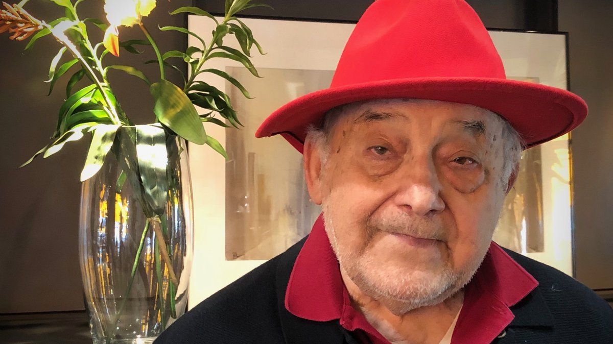 La casa editrice ricorda Edoardo Boncinelli. 
Amico e collaboratore della casa editrice, nella collana Scienza e Idee ha pubblicato La serva padrona (con U. Bottazzini, 2000), Verso l’immortalità? (con G. Sciarretta, 2005) e La farfalla e la crisalide (2018).