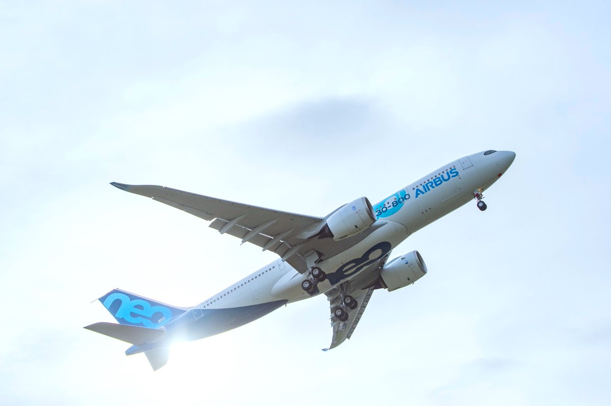 Airbus's tweet image. What better way to start the week than with the #A330neo chasing the sun? ☀️ Here’s your dose of #MondayMotivation! ✈️