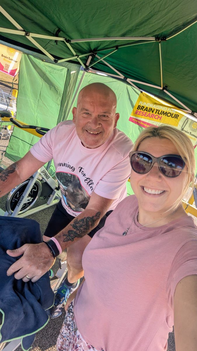 braintumourrsch's tweet image. Grandad’s 13-hour spinathon in memory of his granddaughter Ella 💛
Jack Penrose, 65, from Shropshire, braved soaring temperatures to complete a 13-hour spinathon in memory of his 13-year-old granddaughter, Ella, who sadly died from an undiagnosed brain tumour. Joined by friends,…
