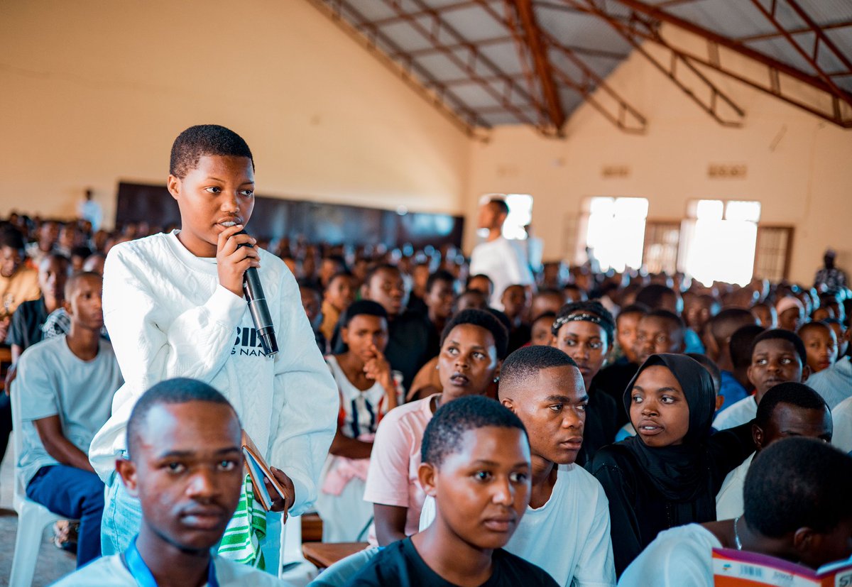 #DAY1
 
We started strong, with hearts open and minds focused on Purpose — and how to truly integrate it into everything we do.

Purpose gives us direction.
Integration gives it power.

This is only the beginning. Stay tuned.

#AVC2025 #YIM #YouthEmpowerment