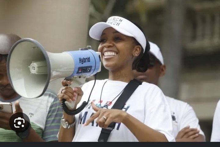 Iluvmzansi2's tweet image. Patriots and fighters please follow our patriot and fighter @JacintaNgobese she has been working on the ground tirelessly to fight for the economy and health care infrastructures for ordinary south africans.