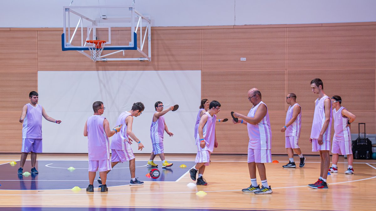 Fun_Realmadrid's tweet image. 🥰 ¡Cerramos una nueva edición de nuestro Campus Adaptado!
🤟 Durante estos últimos días, nuestros jugadores y jugadoras han disfrutado al máximo con actividades centradas en el baloncesto, demostrando una vez más que no hay límites cuando la motivación está presente.
🫂Gracias…