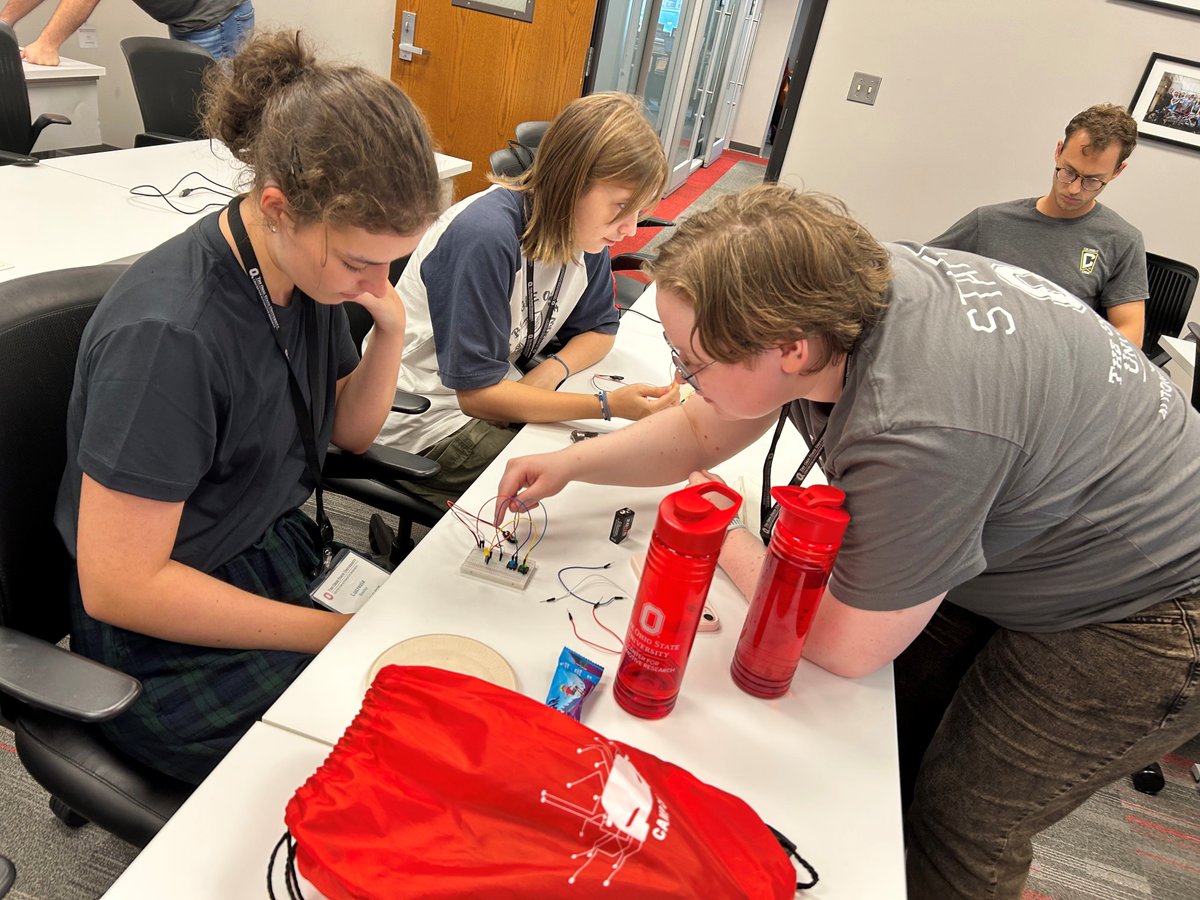 OSUCtrAutoRsrch's tweet image. Last week CAR along with the @Honda-Ohio State Partnership hosted 24 high school students at Camp CAR where participants learned about various aspects of automotive engineering and mobility including simulation, testing and manufacturing. car.osu.edu/news/2025/07/c…