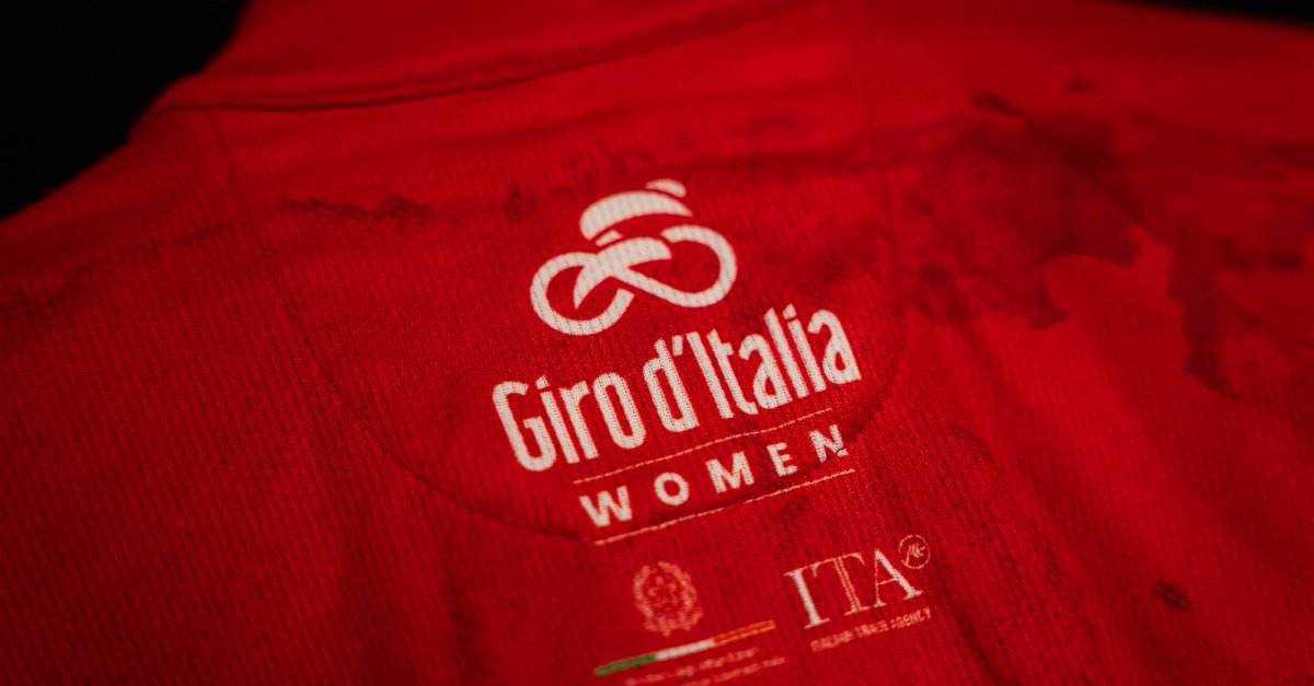 girowomen's tweet image. ๐ดโโ๏ธ The @MatchWornShirt auction is live! Head over there and don't miss the opportunity to bring home some signed #GirodItaliaWomen items ๐l.matchwornshirt.com/hdxbDq
#WOW #WonderfulWomen