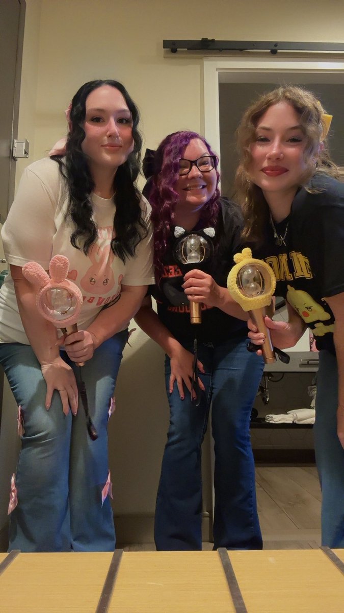 elizabethsky92's tweet photo. Even though we got rained on and all hard work getting cute for the concert was ruined the night definitely wasn’t!!! Had an AMAZING time seeing @ATEEZofficial for the third time!!! Post concert depression is so real right now! 😭 https://t.co/KLRr6zLw5z