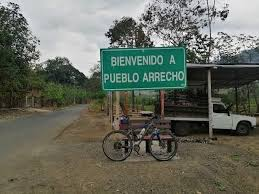 ActualidadRT's tweet photo. 🇪🇨Ecuador: Pueblo Arrecho

Se llamaría así ante el casamiento temprano de sus habitantes. ¿La razón? En Ecuador y otros países de Suramérica un persona 'arrecha' está bajo el influjo de una profunda excitación sexual. https://t.co/SlAArnzSAZ