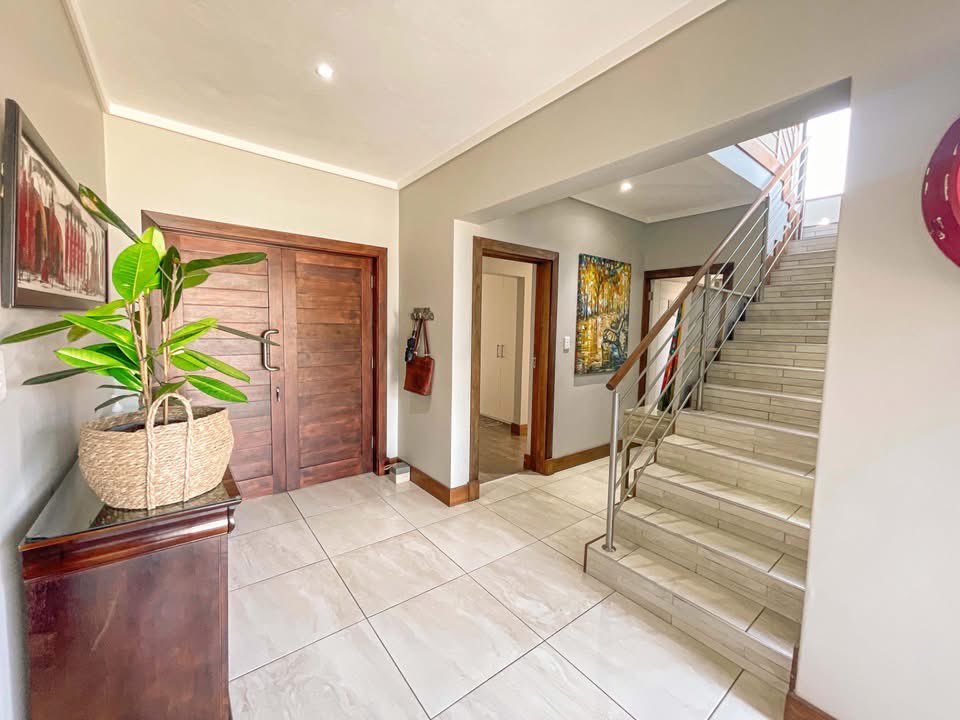 designdeputy's tweet image. 💰: R5,800,000
📍: Midstream Ridge Gem
Bedrooms: 4
Bathrooms: 4
Garages: 3
Erf Size: ± 973.0 m2
Floor Size: ± 412m2
Rates: R 4900 / m
Levies: R 2165 / m