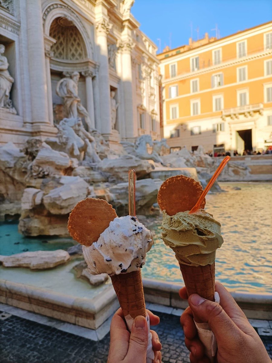 yslgirlx's tweet photo. Me &amp; you, italy? https://t.co/4Yi1LvPifh