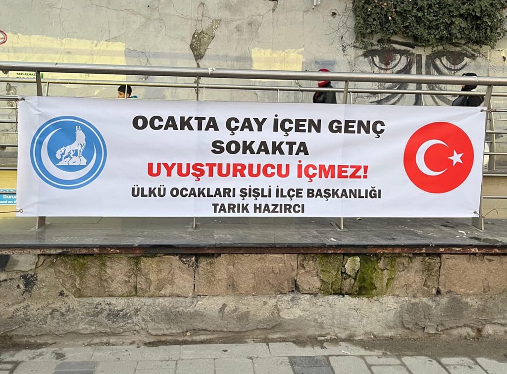 NonnServiam's tweet image. Sokak hariç her yerde içer, hatta pazarlar.
Ülkücü gençlik engellenemez ccc