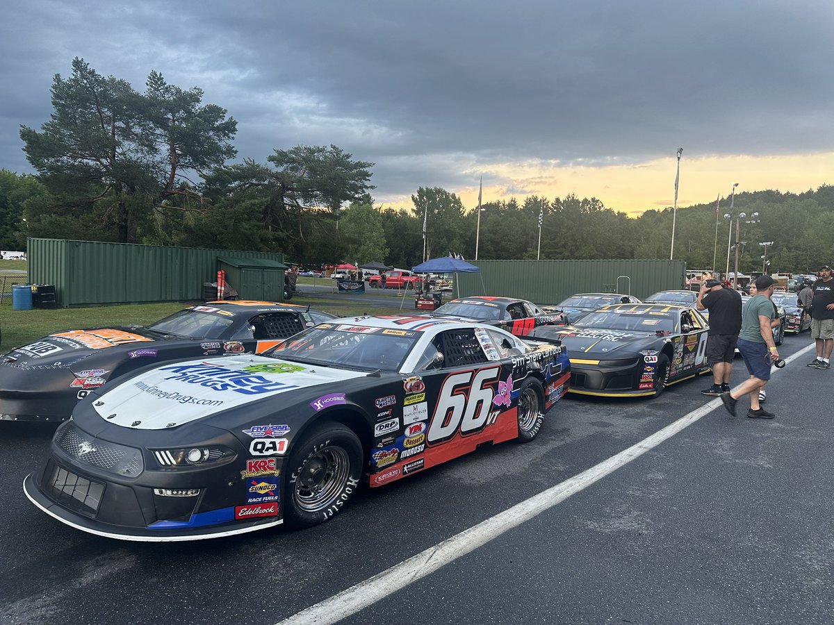 AnnouncerJake's tweet image. Track #26 @ThunderRoadVT Kenβs place. Had a great time at The Vermont Governors Cup. A great track for the fan experience, great attention to detail & great racing as well! Looking forward to coming back again someday! π