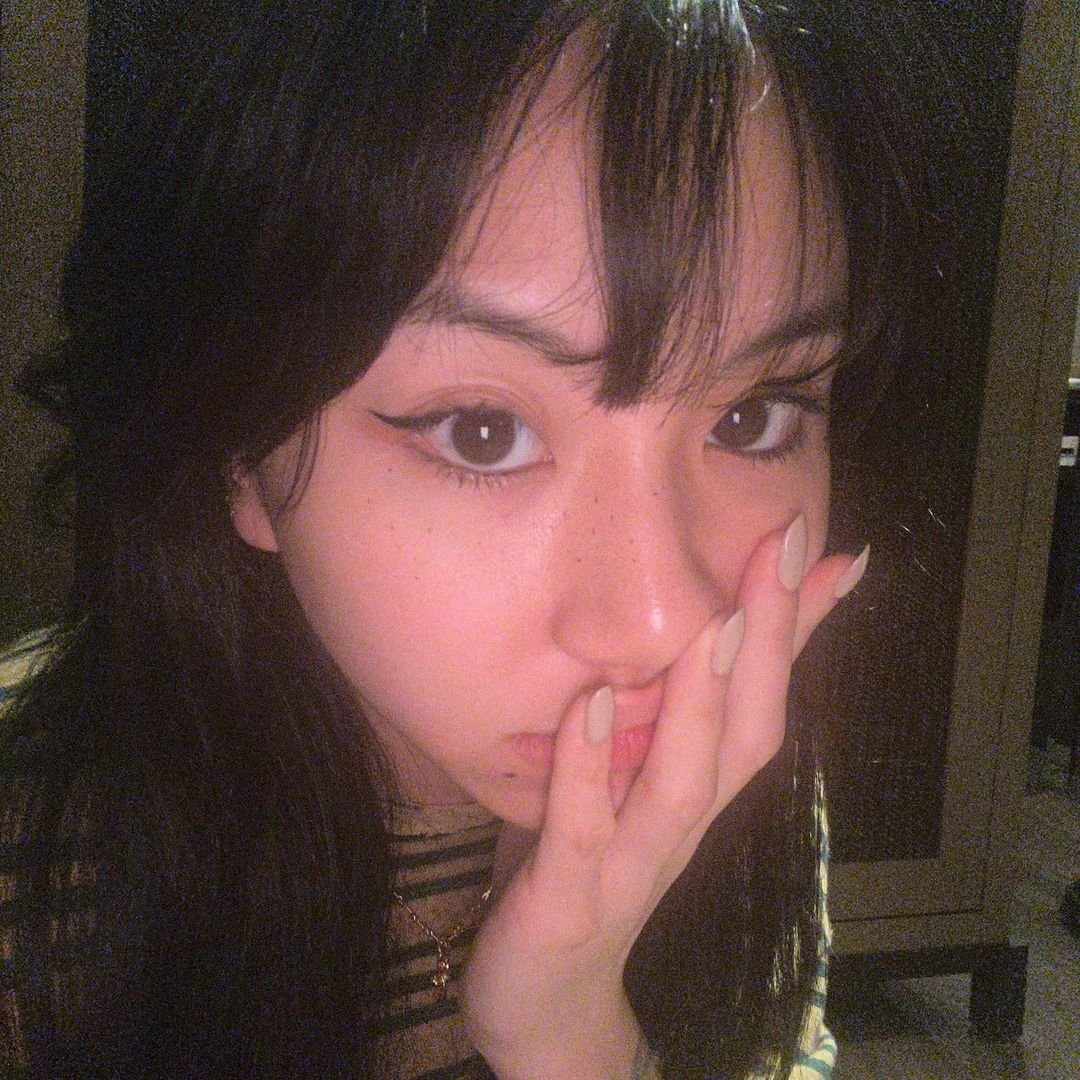 todayintwice's tweet image. 3 years ago today, CHAEYOUNG posted these photos on Instagram.
