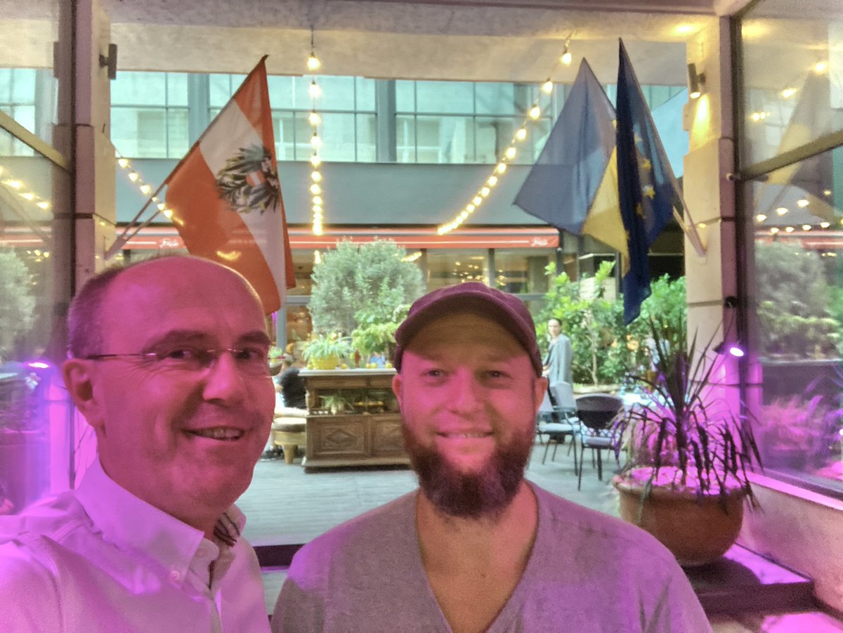 KBurgerDirven's tweet image. De 🇳🇱overheid heeft financieel bijgedragen om in Dnipro🇺🇦 een nieuw @superhumans_com Center op te zetten. Belangrijk om gewonde veteranen te laten revalideren. Initiator Andrey @stavnitser: “Oekraïne heeft wel 10 van deze centra nodig. Onze helden verdienen de beste zorg!” #NL4UA