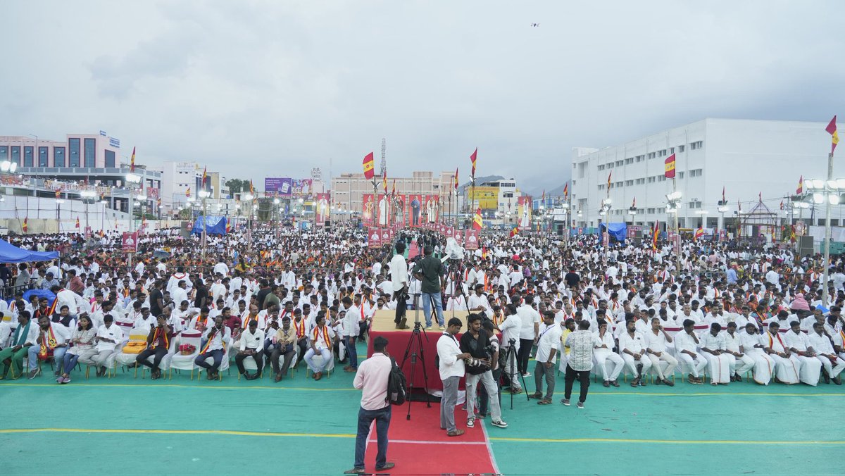 NavaneethH's tweet image. Unbelievable turnout and Vijay didn’t even attend! 🔥
This isn’t just support, this is a wave.
The Vijay Wave is sweeping across Tamil Nadu, with or without his presence.
2026 is already trembling. 💥
#TVKVijay #TVKSalem #TVKForTN
