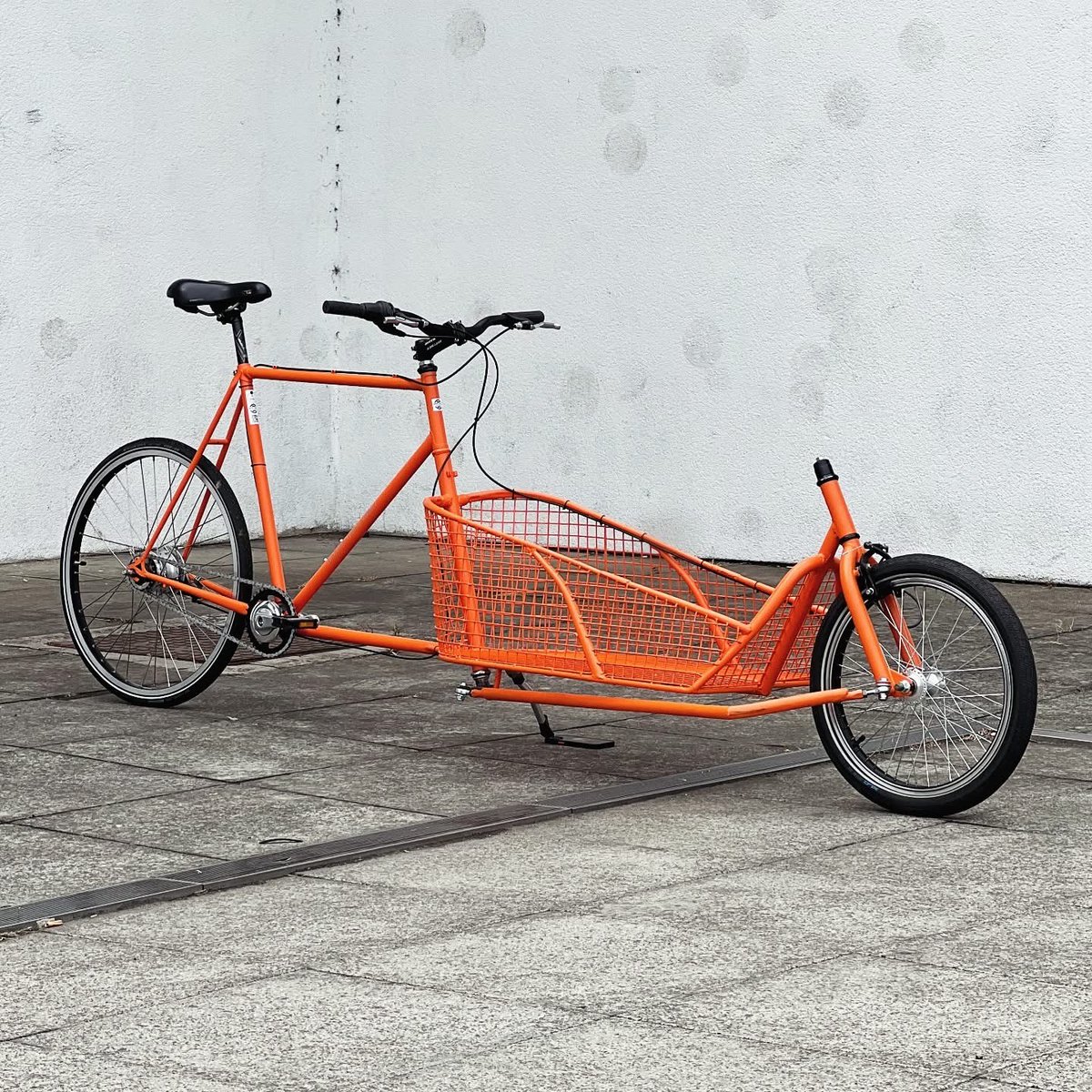 scottishprisons's tweet image. Individuals in Barlinnie have been building new adaptive bicycles, designed for people who cannot use standard ones.
It's their latest project with @StPaulsYF On Bikes, a social enterprise aiming to tackle transport poverty in communities across Glasgow
👇
tinyurl.com/yhzhy7ws