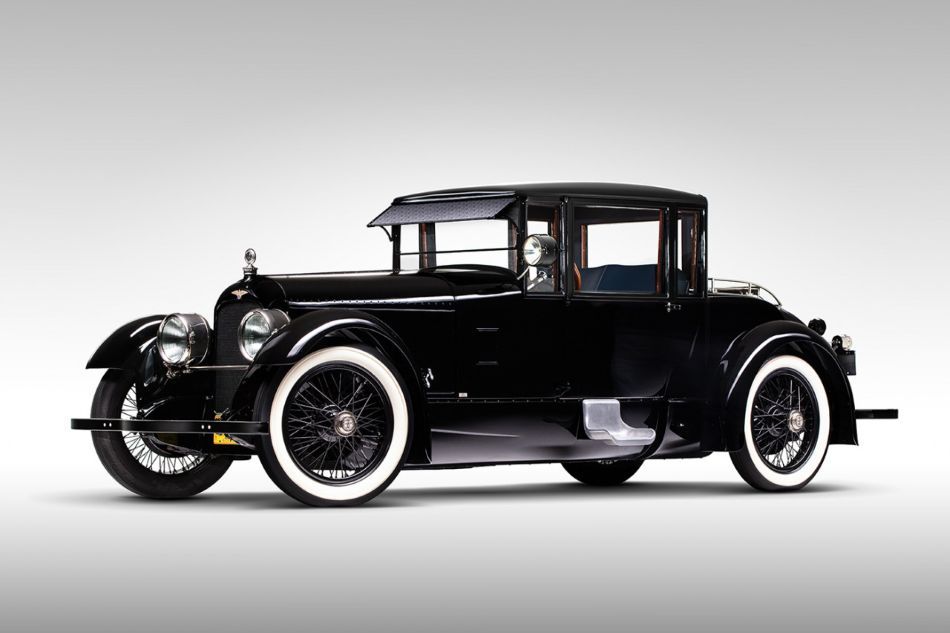 MEngineeringMag's tweet image. In the early 20th century, driving a car was something of a physical test. The Duesenberg hydraulic braking system, which is now an ASME Engineering Landmark, opened the roads to everyone. asme.org/topics-resourc…