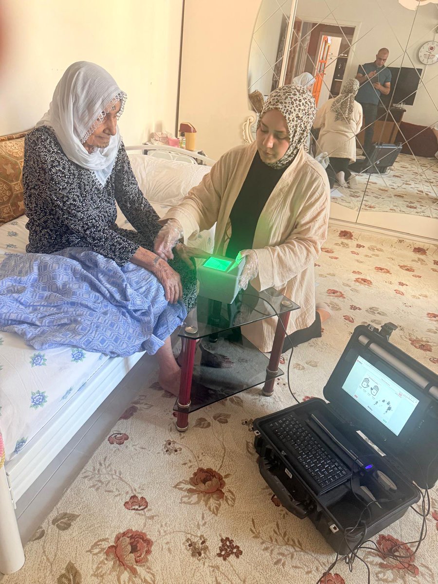 ANH kapsamında müdürlüğümüze gelemeyen teyzemizin T.C. Kimlik Kartı başvurusunu adresinde aldık.#HayatınızınHerAnında <a href="/TCNufus/">Nüfus ve Vatandaşlık İşleri Genel Müdürlüğü</a> <a href="/Mardin_Valiligi/">Mardin Valiliği</a> <a href="/KiziltepeKymlk/">T.C. Kızıltepe Kaymakamlığı</a> <a href="/HANDAN98975704/">HANDAN TÜFEKÇİ</a>