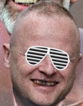 SpitroastW's tweet image. Oul Dirty Teeth at his normal 'Theemuns' BS!
He'll always be a useless c##t, surprised he's not gurning about Talkback, even though he couldn't give a toss about Nationalism.