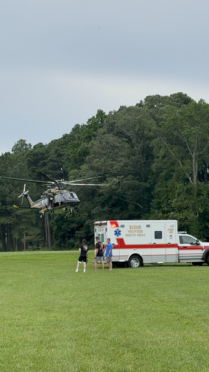 MDSP's tweet image. #NewsAlert: @MDSP Aviation Command performed an aerial hoist rescue on Saturday after a boat overturned in the Chesapeake Bay. FULL RELEASE: tinyurl.com/3p2nsh6a