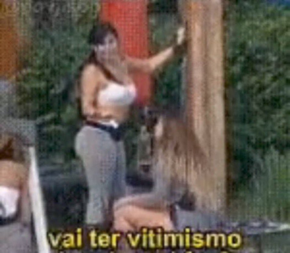 patrckcr's tweet image. pensando em gastar 300 reais numa jaqueta de brechó #saopaulotwt