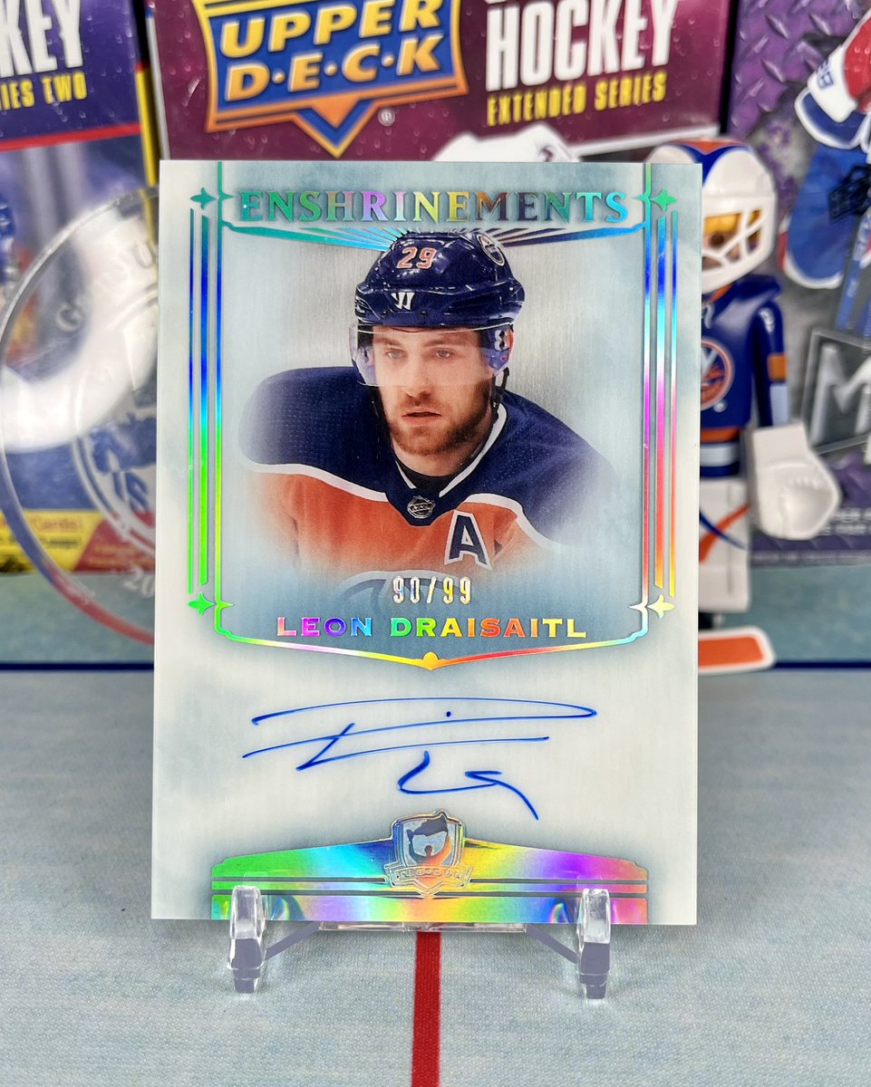 rbcardsny's tweet image. Night 1 of my 3 night 🏒 stack sale is going down at 8pm EST tonight!

A ton of awesome cards at all price levels so hope to see you all there!