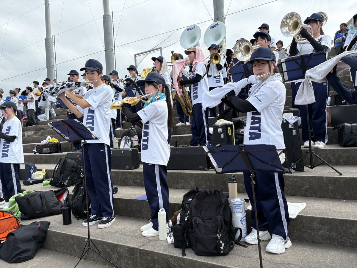 numakou_up's tweet photo. 先週7/12(土)は野球応援のためバルコムBMWベースボールスタジアムへ行きました♫野球部の皆さん、保護者の皆様、お疲��様でした！そして熱中症対策の差し入れをたくさんいただきありがとうございました。これからも頑張ってください♪
#沼田高校吹奏楽部 #沼田高校野球部 #野球部 #吹奏楽部 #ぬますい https://t.co/Ftgr6zjiru