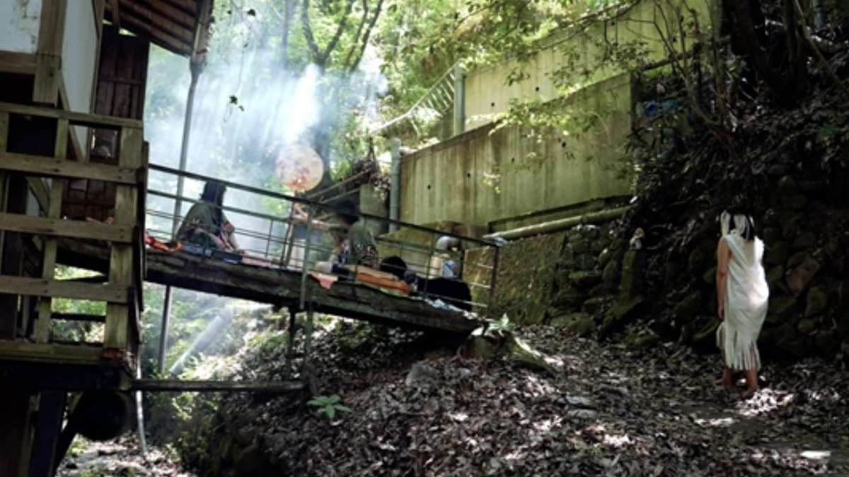 第3️⃣回/EBUNE大阪港•大団円⭕️記録映像公開です🎬ぜひ👀✅
撮影•編集/三田村裕介
youtu.be/nxOx9IZukl8

物語の導入編はEBUNEウェブサイトを✅🫴ebune.net/replayoosaka/