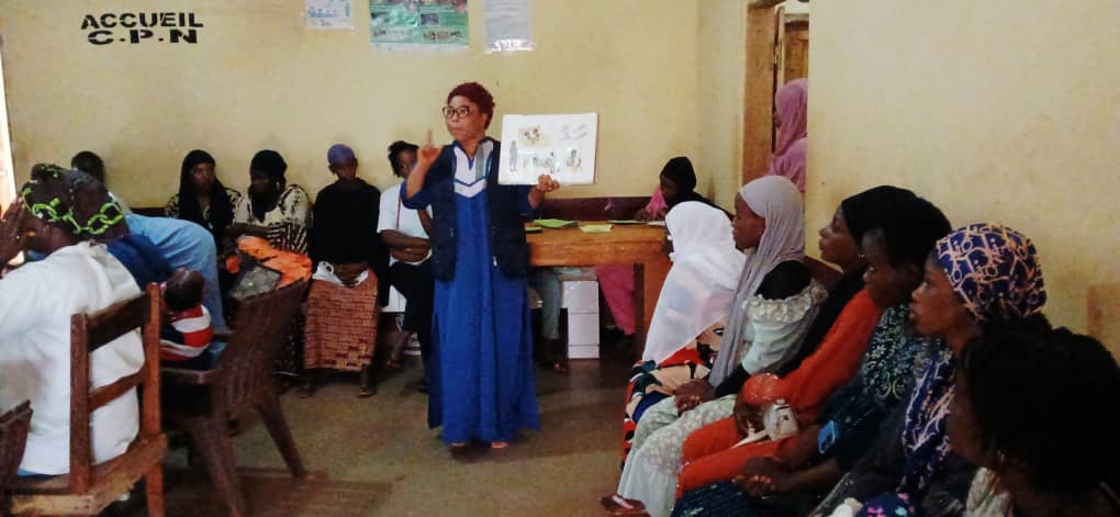 Sevguinee's tweet image. Sensibilisation des femmes enceintes à Siguirikoro sur les consultations prénatales dans le projet d'accompagnement des femmes en ceinte du dispositif Sofia sur financement de @EF_LINITIATIVE