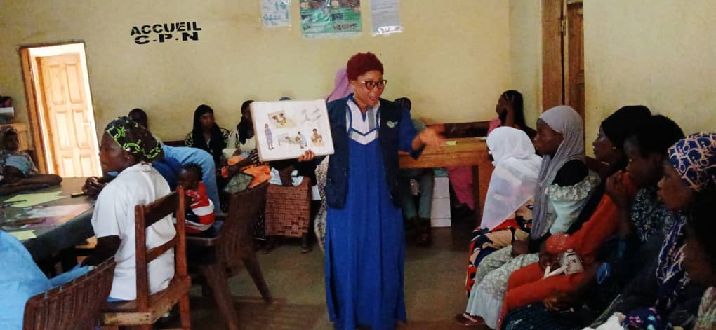Sevguinee's tweet image. Sensibilisation des femmes enceintes à Siguirikoro sur les consultations prénatales dans le projet d'accompagnement des femmes en ceinte du dispositif Sofia sur financement de @EF_LINITIATIVE