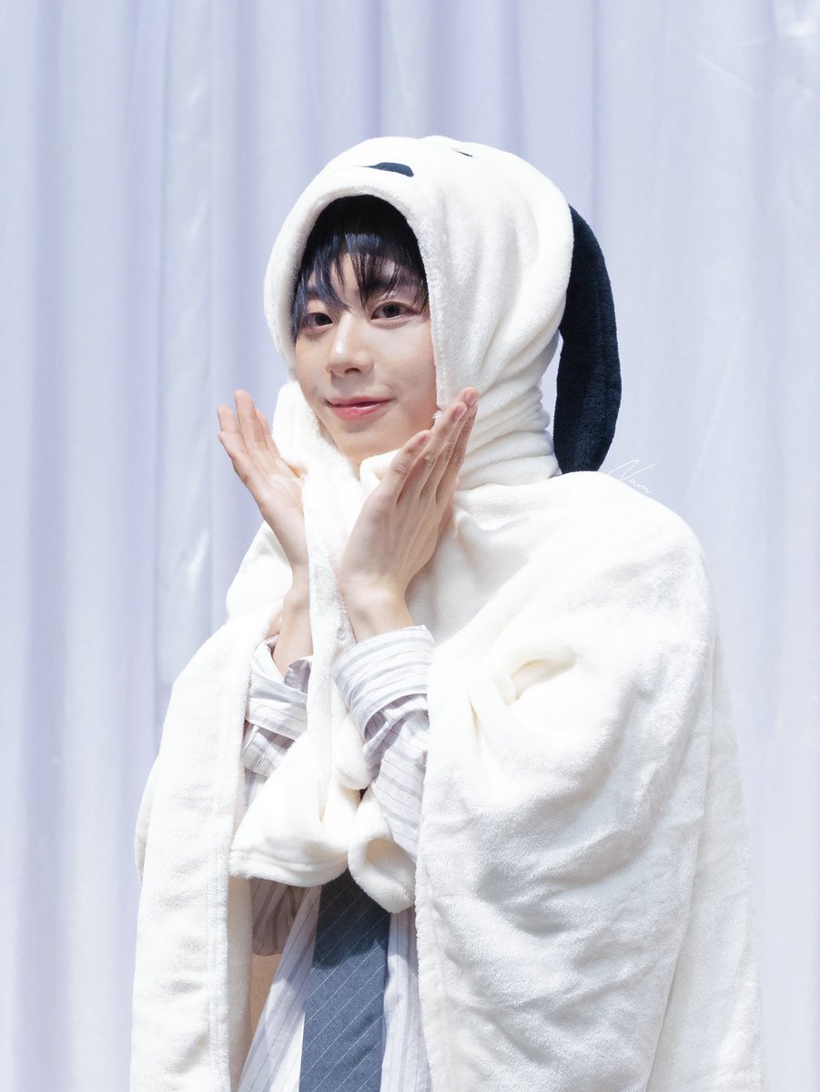 wooanii's tweet image. 𝐉𝐄𝐎𝐍𝐆𝐖𝐎𝐎|𝟮𝟱𝟬𝟳𝟭𝟵 팬싸
ฅ(ᐡ o̴̶̷̤ ﻌ o̴̶̷̤ ᐡ)ฅ
#아홉 #AHOF #서정우 #SEOJEONGWOO
#정우 #JEONGWOO