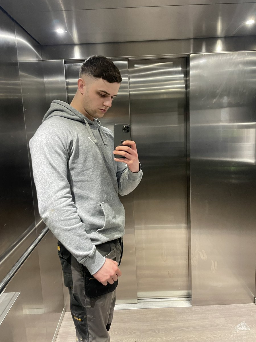 Old picture of master Jake in his work pants.

I’ve always been dominant and I am even more so now.

Hand over what’s mine now 💸