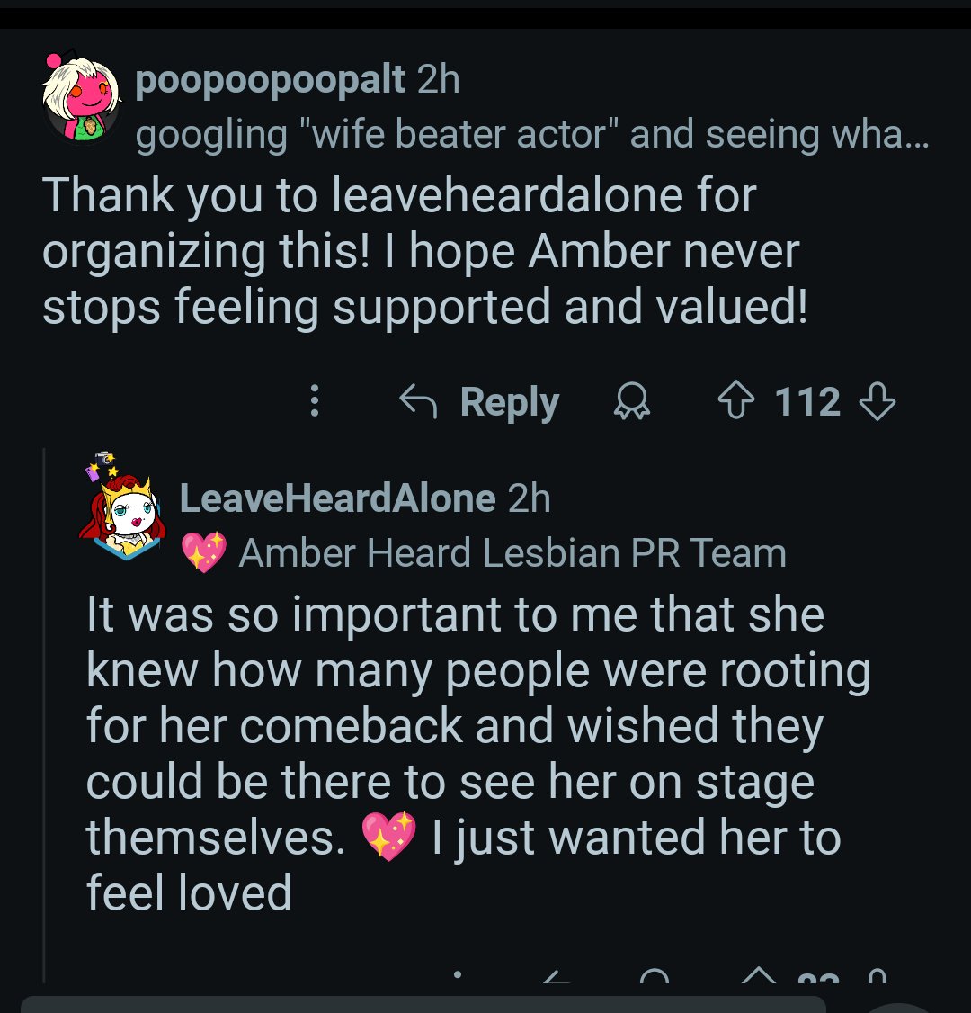 jrcdaisy's tweet image. Saw this on DeppDelusion. How much did LHA receive in the end for her "flowers to Amber" campaign? Is it me, or does this NOT look like $1,000 worth of flowers? Unless bouquets are more expensive in MA, I believe LHA pocketed most of the $$ she "raised for Amber"
