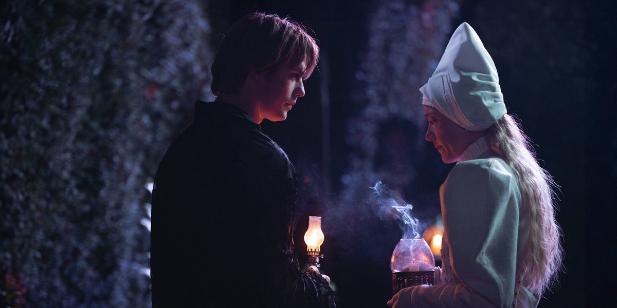 teamtaynick's tweet image. Synopsis of ‘100 NIGHTS OF HERO’:
Set in Darkly End, an alternate world ruled by the despotic Birdman. Cherry is unhappily married to Jerome, who doesn’t want to spend time with her. Considering their ‘duty’ to produce an heir, this is worrying. The only bright spot in Cherry’s…