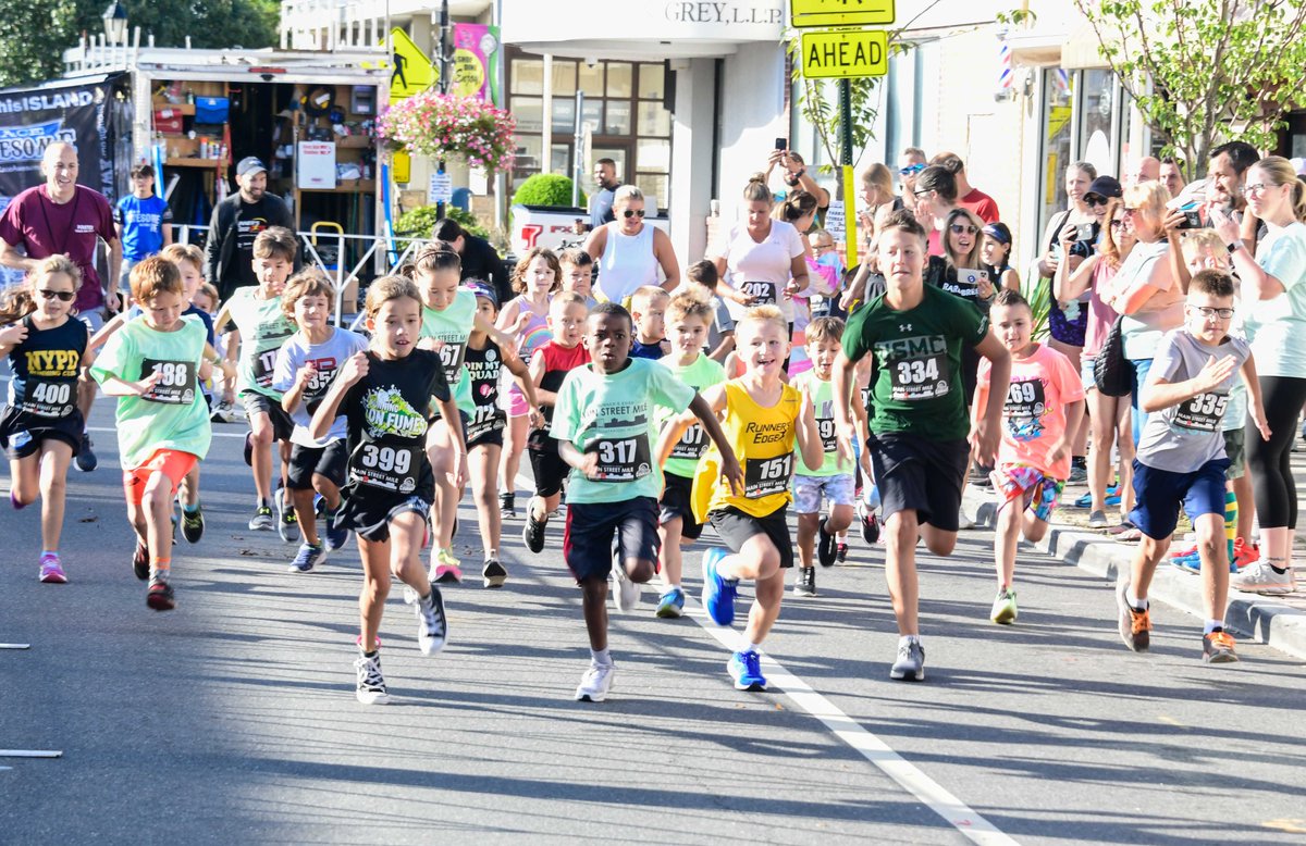 CiC16foundation's tweet image. You're NEVER too young for BIG savings. Register for the @runnersedge Main Street Mile by July 31st and SAVE $11!! @RaceAwesome Pat LaFontaine runsignup.com/Race/NY/Farmin…