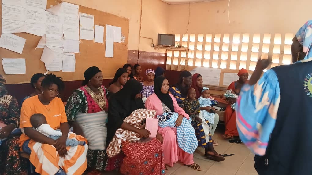 Sevguinee's tweet image. Sensibilisation sur le dépistage gratuit au centre de santé Daloba Sékou à Kankan. Cette sensibilisation s'est tenue dans le cadre de la mise en œuvre du projet d’accompagnement psychosocial des femmes enceintes du dispositif SOFIA, financé par @EF_LINITIATIVE