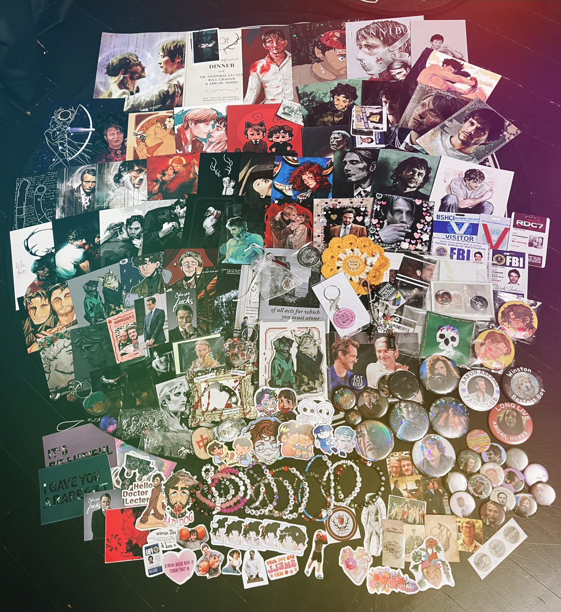 s_chainsaw's tweet image. Finally got around to taking a picture of my RDC7 haul! 🖤 Fannibals are truly some of the most creative and generous people 🥰
I also received snacks but I ate them all 🙃
I don’t think I can realistically tag everyone like I did last year but know that I appreciate you all 💕