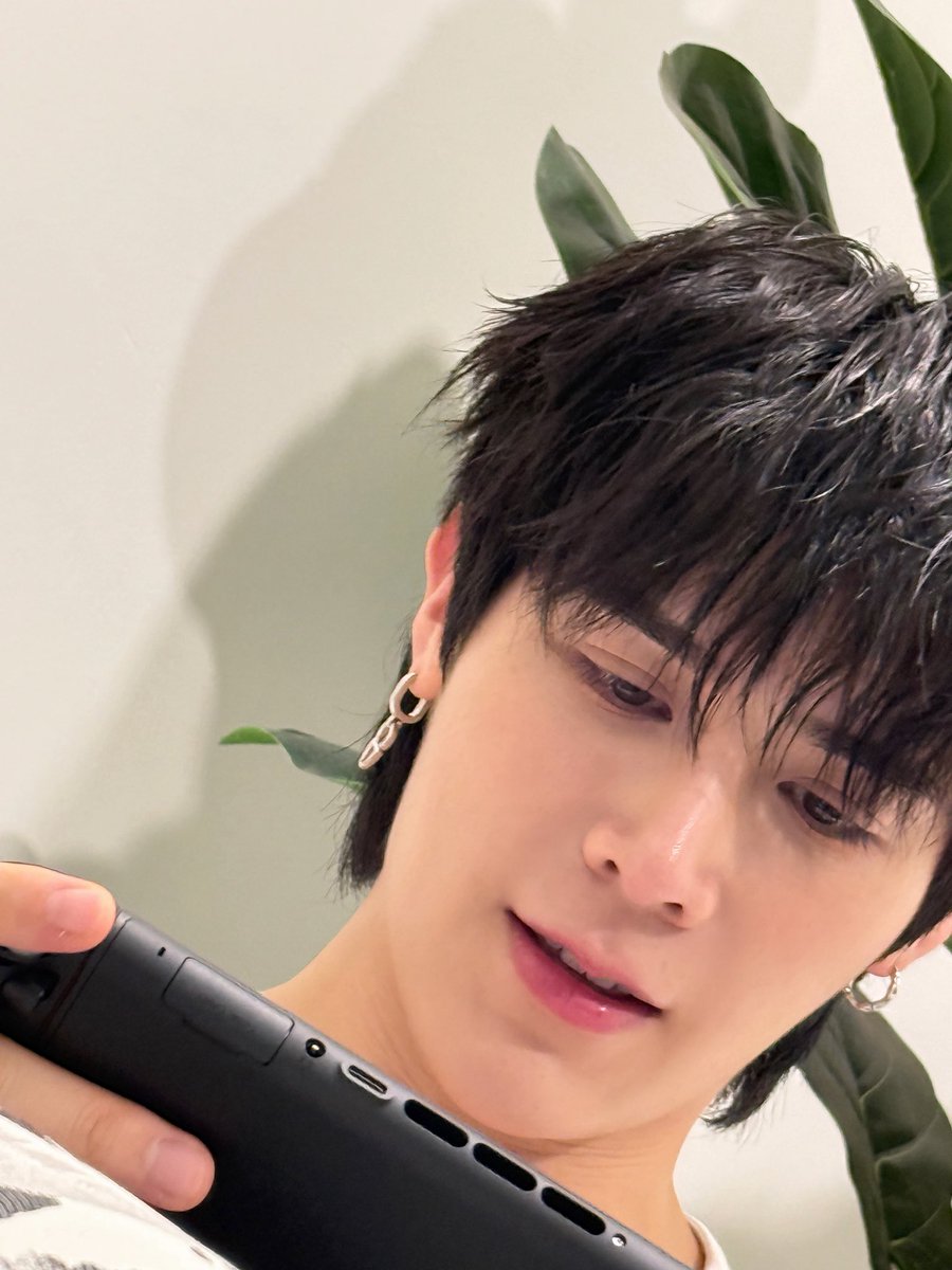 peatwasu's tweet image. อย่าบอกฮอร์เก้นะครับ 👾
#Peatwasu
#CaptainPeat
#BabyFeat