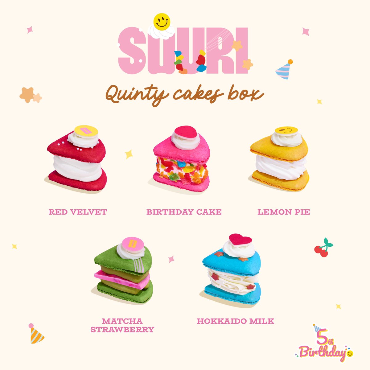 souri_bkk's tweet image. ฉลองครบรอบ 5 ปีกับ Fatcaron ในรูปแบบสามเหลี่ยมที่ไม่เคยมีใครทำมาก่อนแน่นอน พร้อมกิมมิคน่ารัก ๆ เมื่อนำทุกรสชาติมาเรียงต่อกัน จะกลายเป็นเค้กก้อนใหญ่สุดคิวต์ ให้คุณได้ฉลองช่วงเวลาแสนพิเศษไปกับพวกเรา

Quinty Cakes Box 🎁
❤️Red velvet fatcaron
🎂Birthday cake fatcaron
🍋Lemon…