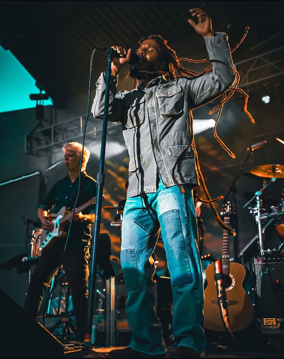 ziggymarley's tweet image. Charlotte, we can’t wait to perform for you in 2 months with Burning Spear! Who will we see there? Grab tickets here: zig.lnk.to/charlotte25
