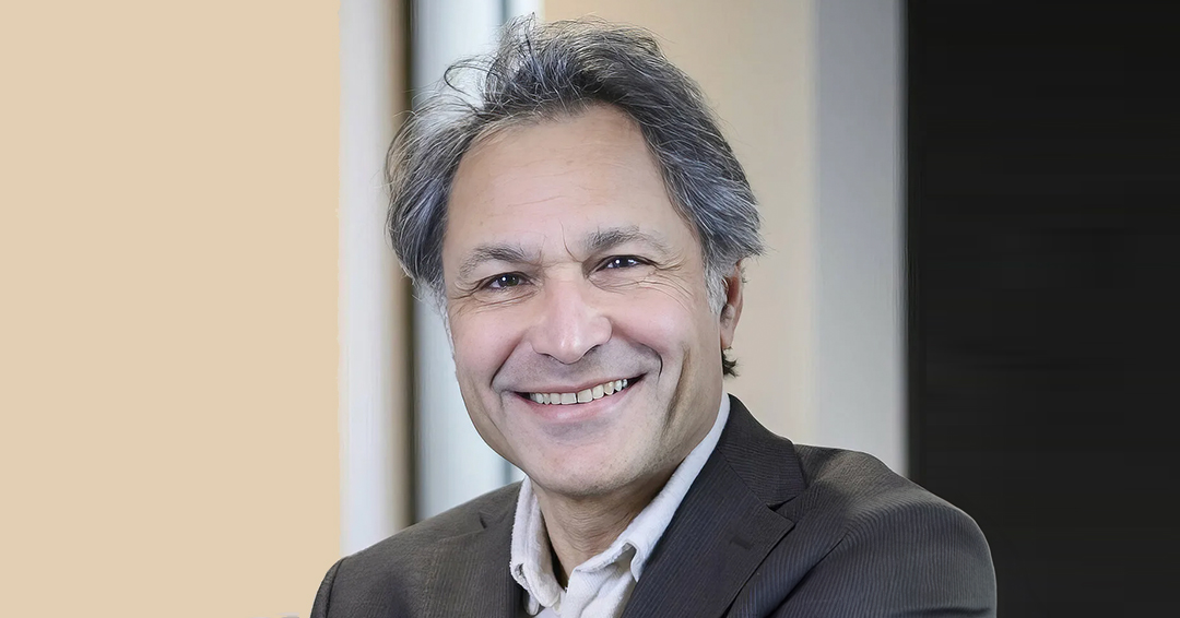 McGillMed's tweet image. McGill’s Lucian Award goes to renowned cardiovascular disease expert Ziad Mallat
🔗 ow.ly/kVog50WrecE
~~~
Le prix Lucian de McGill décerné à Ziad Mallat, expert mondial des maladies cardiovasculaires
🔗 ow.ly/2BOs50WrecG