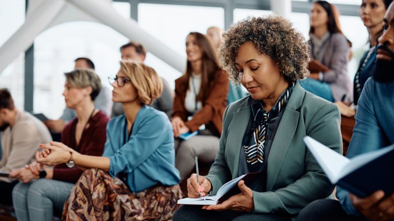 cltecon's tweet image. 🚀 We're launching Future Forward Charlotte — a new effort to connect local talent with high-growth careers. The initiative kicks off with industry roundtables next month in partnership with @CAELNews & @CLTAlliance.
🔗 Learn more: ow.ly/7mqu50Ws5PU
#CharlotteBusiness