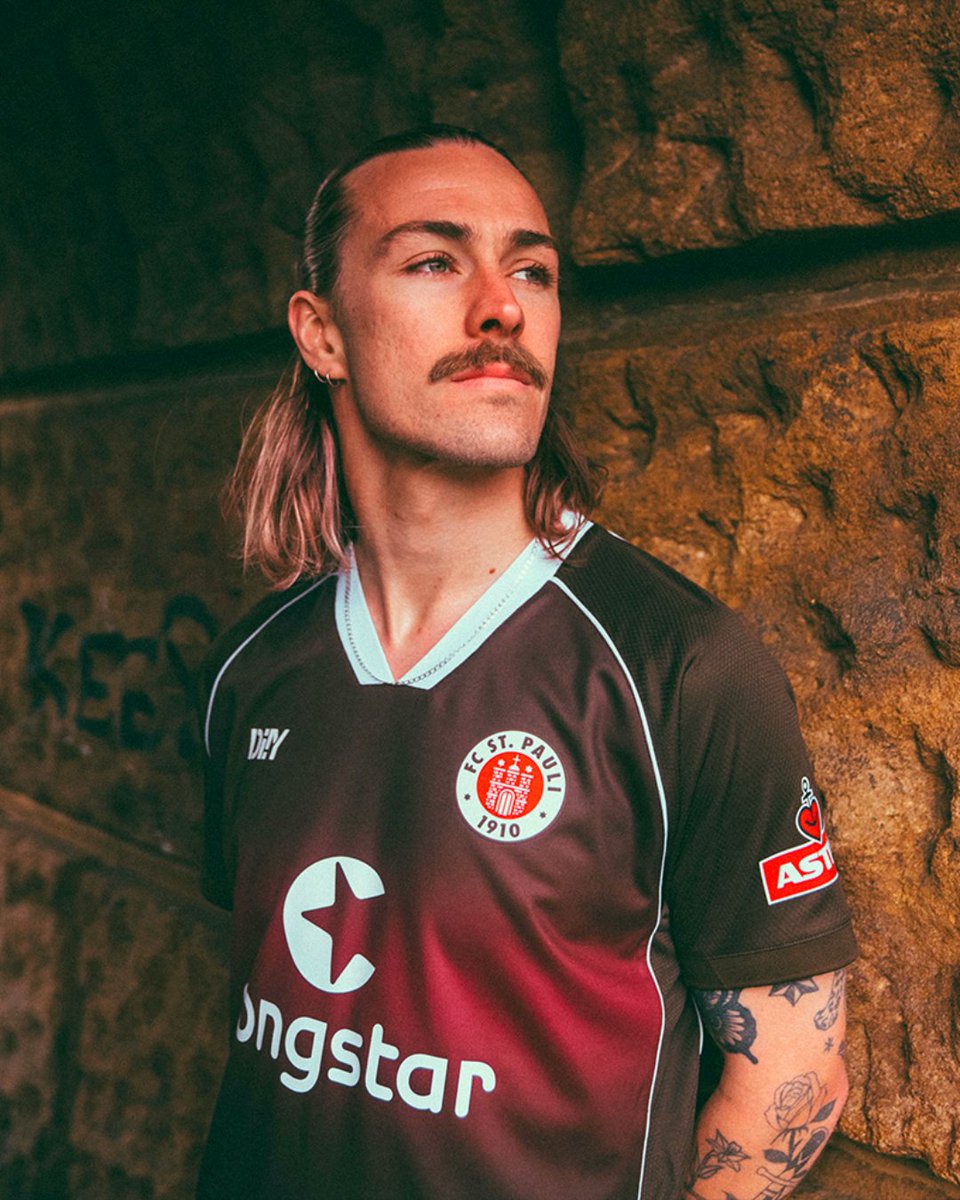 classicshirts's tweet image. ๐ป๐ต๐ฌ๐พ ๐ป๐ถ ๐ช๐ณ๐ฌ๐จ๐น๐จ๐ต๐ช๐ฌ: St Pauli 2023 Home
๐ท๏ธ Now ยฃ34.99 (Save 50% off the RRP!)
๐ Worldwide Shipping
๐Shop Here - ow.ly/cEzk50WssEs