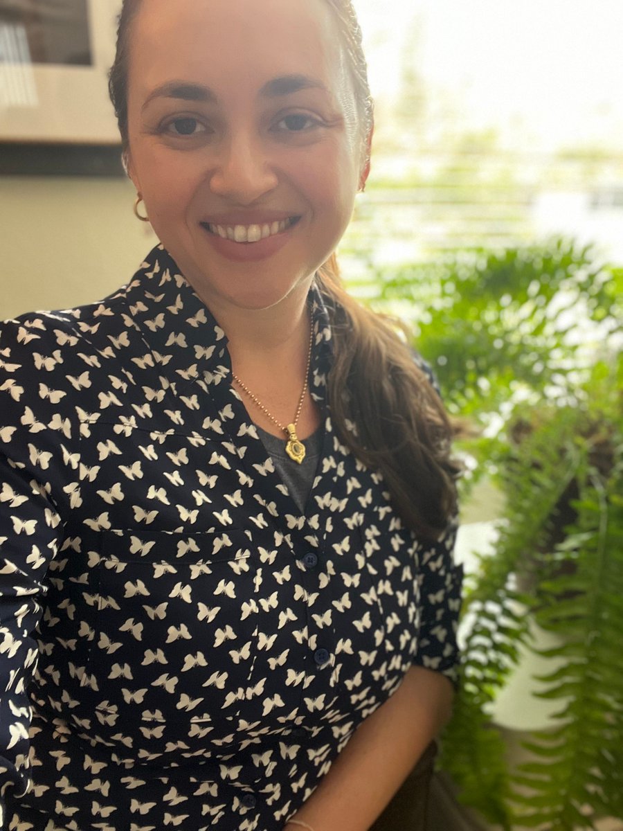 We are very excited to welcome the wonderful Dr. Naamleela Free Jones as our new associate editor! Naamleela received her PhD from Rice University with a focus in contemporary esotericism, Yoga, and Tantra under the mentorship of Jeffrey J. Kripal.