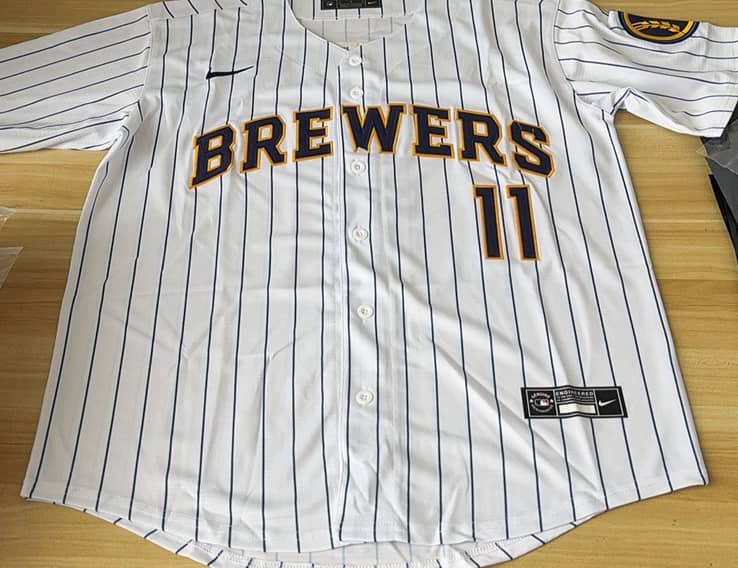 Jersey__Plug's tweet image. A few of our many Milwaukee Brewers jerseys available! Bob Uecker patch can be added to any style.
Any player (or name/number) can be done in any style below for sizes 2T through 8X. Patches optional. Pictures below are of our own actual jerseys.
DM us if you鈥檇 like to order!