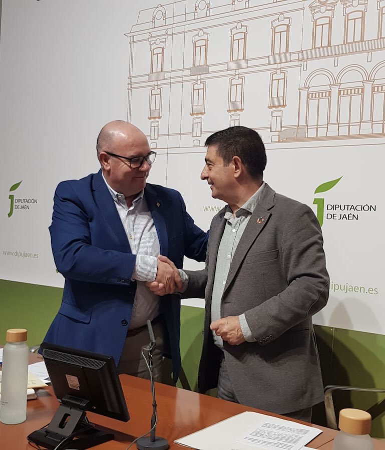 Enhorabuena al baezano Jerónimo Vera elegido presidente de Cruz Roja en Andalucía.
Un reconocimiento al trabajo bien hecho.
<a href="/CruzRojaAND/">Cruz Roja en Andalucía</a>