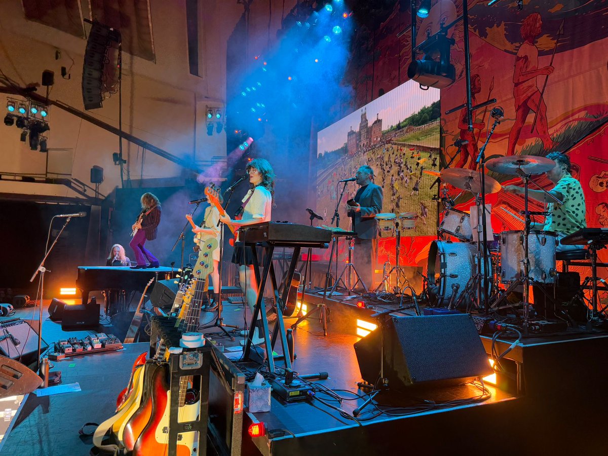 And we’re done! The tour ends with a gorgeous night at the Royal Concert Hall in Nottingham. 🥰

🔥Band:
Jak Housden
Evan Mannell
Emily Moore
Jeni Magaña
Nick Etwell / Robbie Robson

<a href="/RoyalNottingham/">TRCH</a> 

📷 Jimi Love