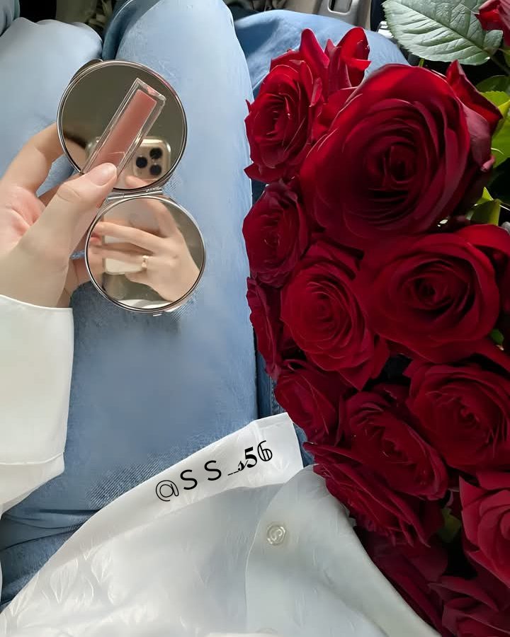 SS__s56's tweet image. ❤
.
.
"لَقَدْ بَنَيْتُ حَيَاتِي بِهُدُوءٍ، حَتَّى غَدَتْ لَا تَدِينُ لِأَحَدٍ بِشَيْءٍ، وَلَا تُسَبِّبُ أَذًى لِأَحَد؛ نَقِيَّةُ النِّيَّةِ، سَالِمَةُ الأَثَرِ."❤
.
.
#هدوء_الروح
#تغريده_بخاطرك
#مساء_الخير
