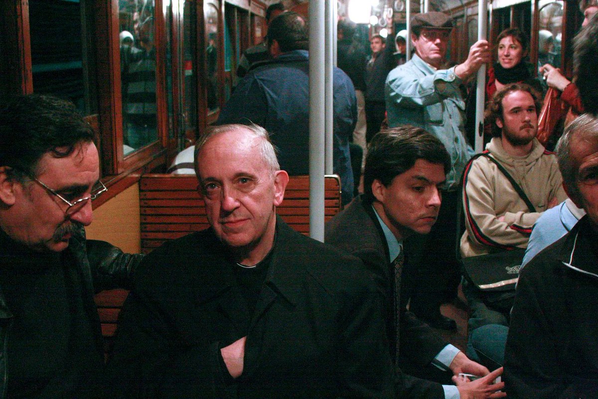 chrisjollyhale's tweet image. Pope Francis, who passed away three months ago, never led from above. He stood among us.
In Buenos Aires, he gave up the chauffeured limousine customarily used by the city's archbishop—and rode public transportation every day for 40 years. In Rome, he gave up grandeur for…