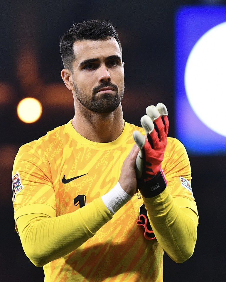cityreport_'s tweet image. 𝘽𝙍𝙀𝘼𝙆𝙄𝙉𝙂: #ManCity hold NO interest in Diogo Costa, per @TyMarshall_MEN.