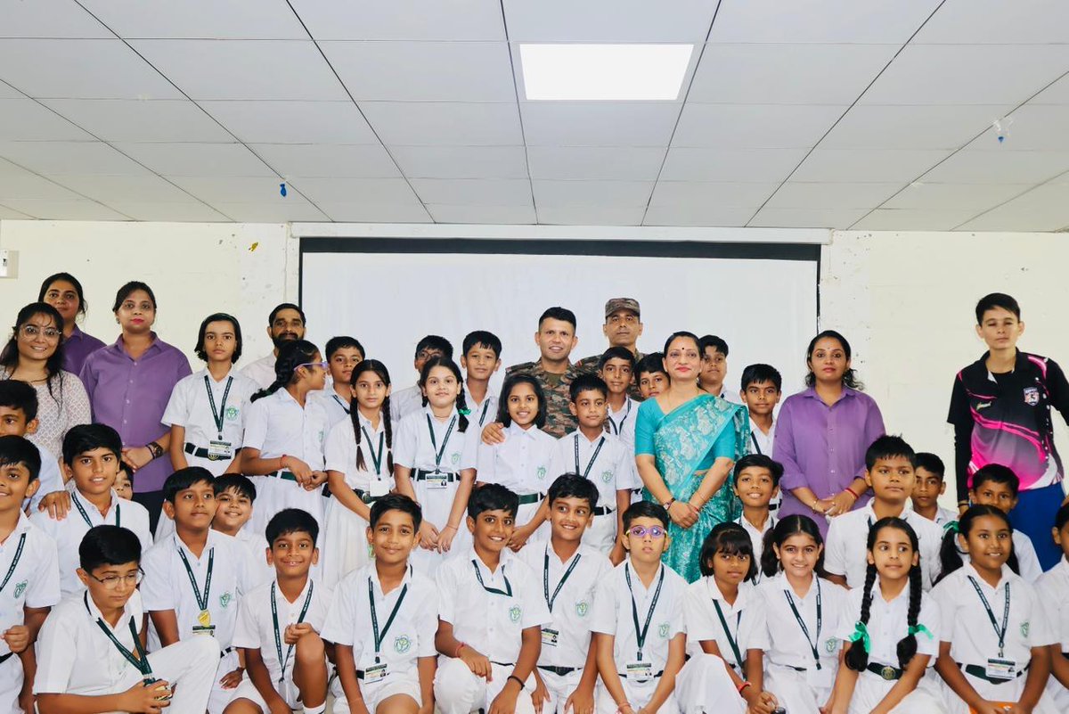 KonarkCorps's tweet image. “Crimson Saga of Courage”

#BograBrigade conducted Outreach Programme at academic institutions in #Jodhpur, #Barmer &amp;amp; #Ghotaru - highlighting remarkable success of #IndianArmy in #OperationSindoor.

#NationFirst

@adgpi
@IaSouthern
@HQ_DG_NCC